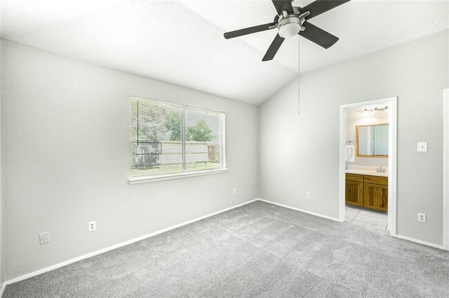 Building Photo - 5207 Beaverhill Dr