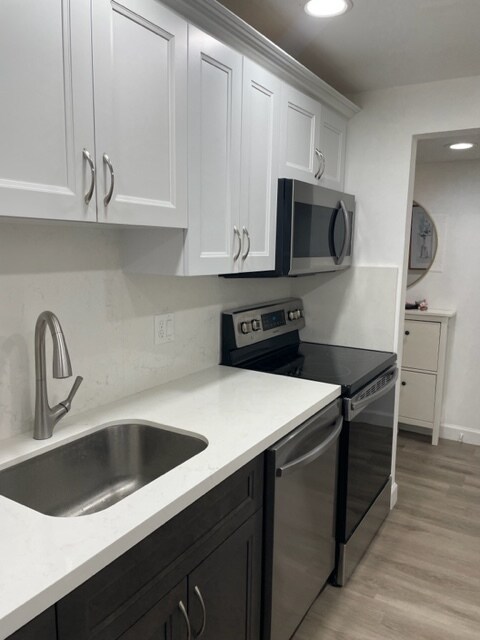 Building Photo - 5160 Las Verdes Cir