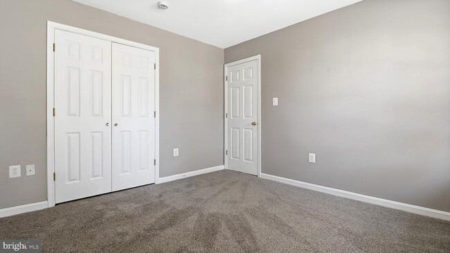 Building Photo - 14101 Kathleen Ln