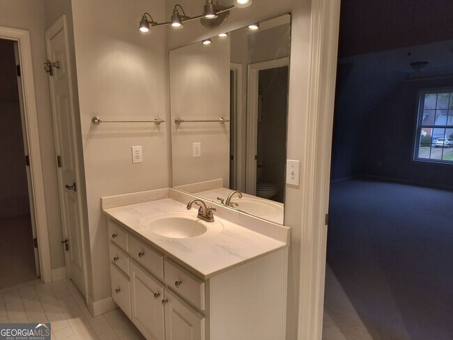 Building Photo - 4003 Rosewood View Dr