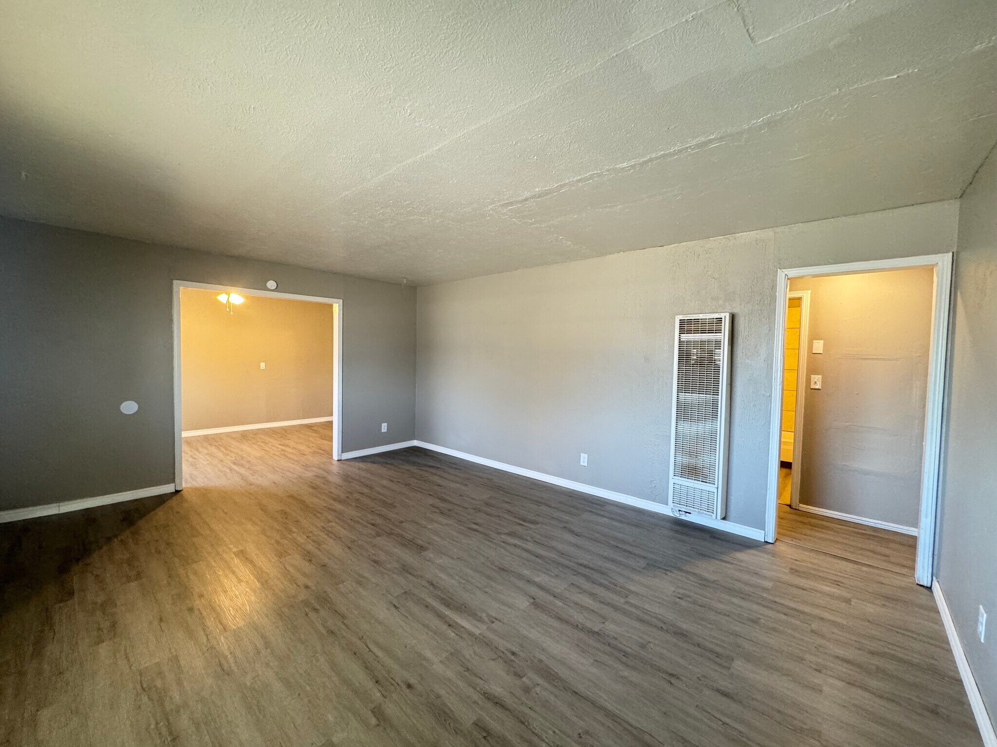 Building Photo - 9111 N Walker Ave