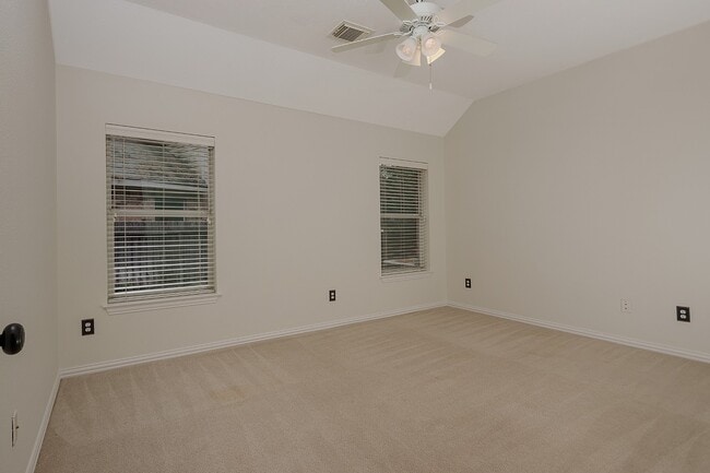 Building Photo - 14 Filigree Pines Pl