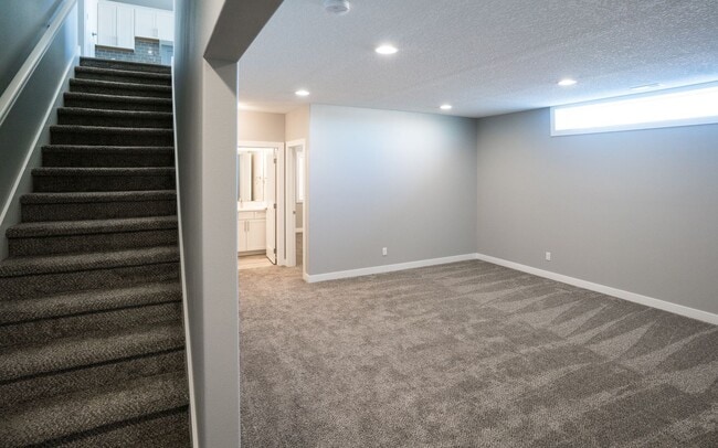 Building Photo - Dream Home Rental in Waukee! 3-Car Garage!