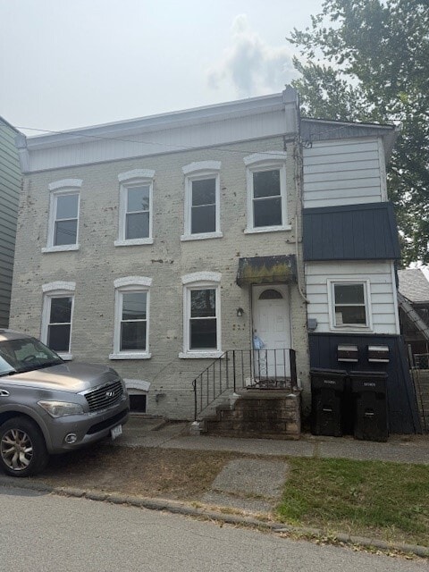 Building Photo - 22 Cottage St