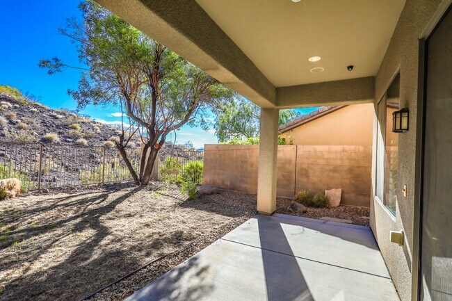 Building Photo - Anthem Country Club Beauty w/ Casita