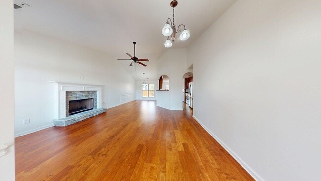 Building Photo - AVAILABLE NOW! Cozy 3 bed, 2 bath home in Wyndham Gates!