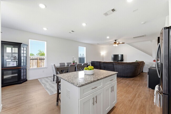 Building Photo - 26535 Decker Farms Ln