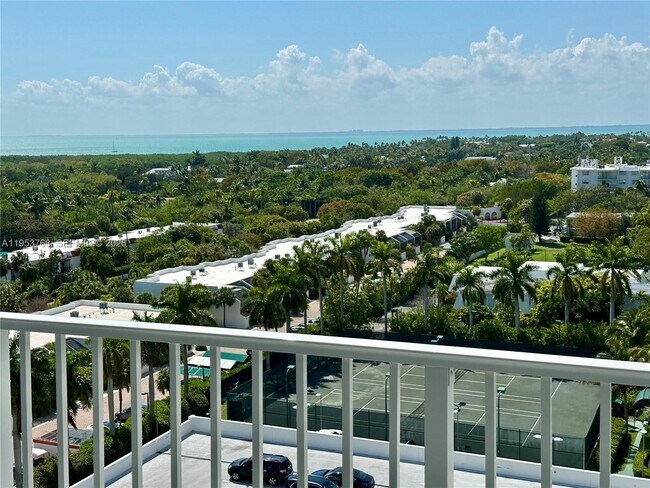 Building Photo - 881 Ocean Dr