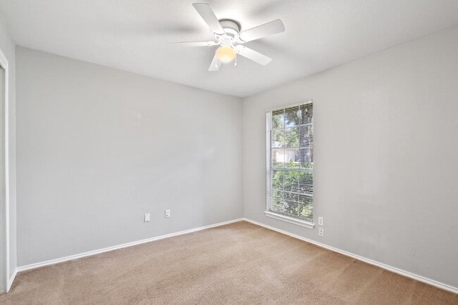 Building Photo - 1514 Royce Ln
