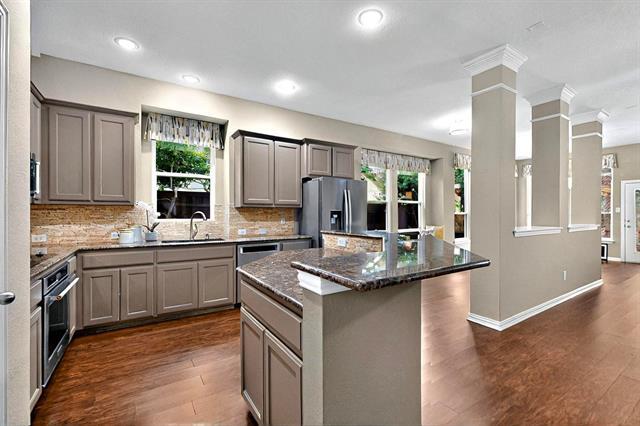 Building Photo - 130 Fall Creek