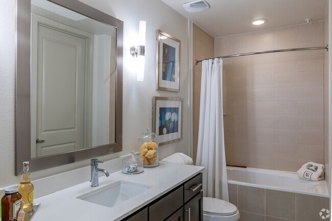 Building Photo - Stylish Homes in a Prime Location!