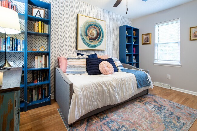 Building Photo - 1735 Kallaramo Rd