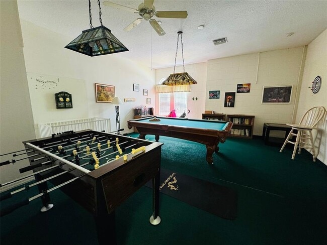 Building Photo - 400 Montara Dr