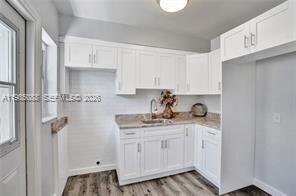 Building Photo - 1624 NE 109th St