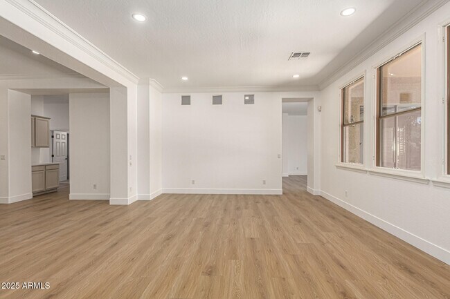 Building Photo - 3771 E Leo Pl