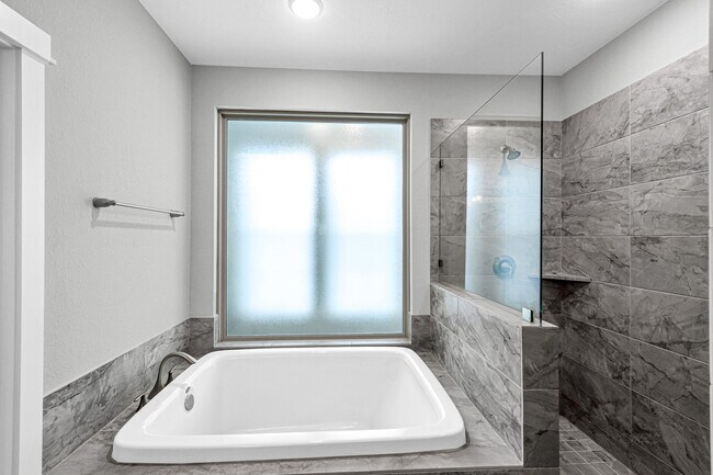 Building Photo - 12562 Holly Blue Ln