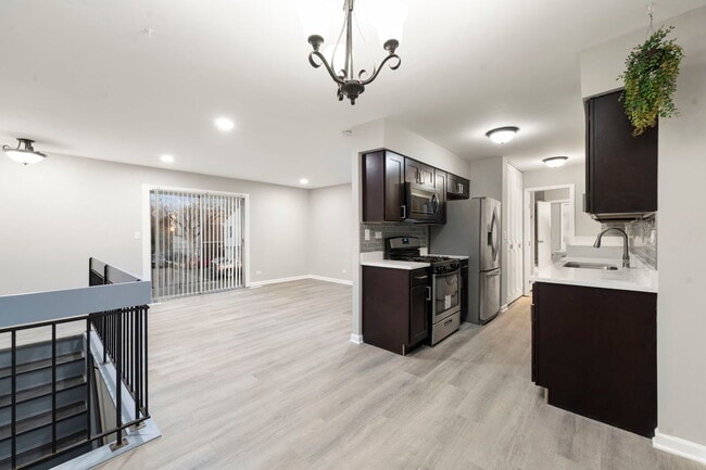 Building Photo - 602 Bryn Mawr Ct