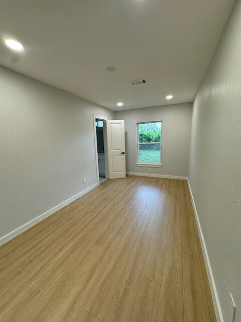 Building Photo - 10103 Alfred Ln