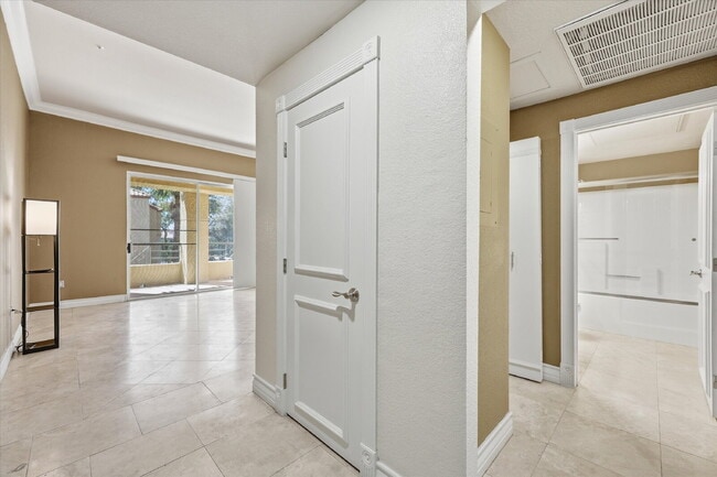 Building Photo - Luxury 1-Bedroom Rental in Guard-Gated Meridian – Walk to the Strip!
