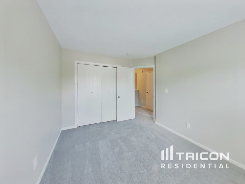 Building Photo - 4531 Riverbrook Ln