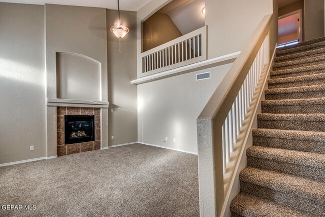 Building Photo - 10932 Duster Dr