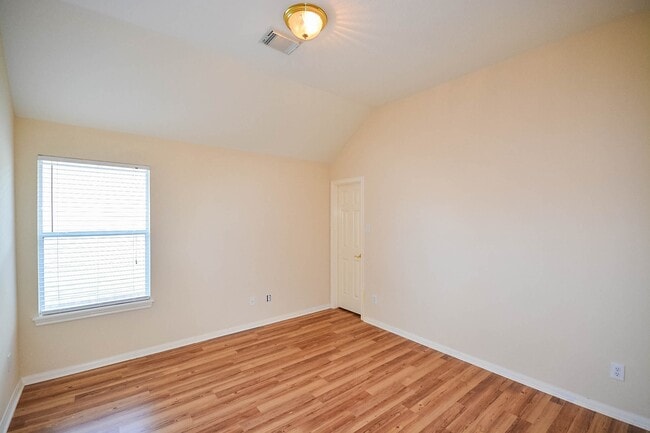 Building Photo - 3211 Chapel Creek Way