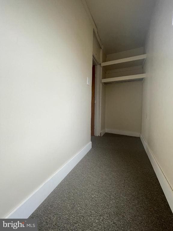 Building Photo - 452 W 1st St