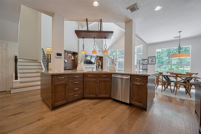 Building Photo - 7 Peaceful Canyon Ct