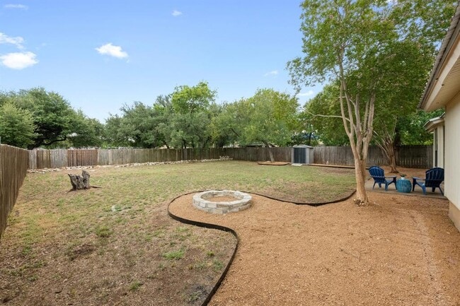 Building Photo - 3807 Rolling Hill