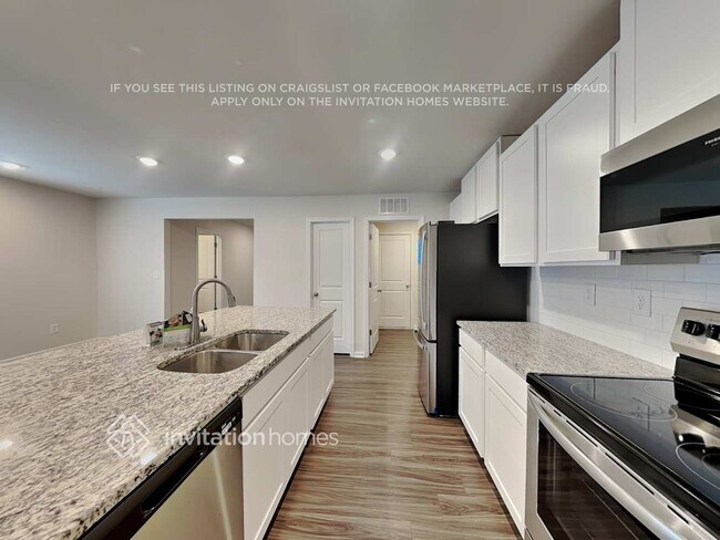 Building Photo - 7316 Olive Coast St