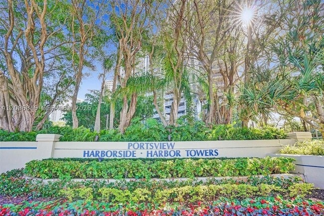 Building Photo - 3640 Yacht Club Dr