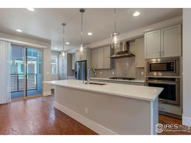 Building Photo - Modern Downtown Superior 2BR, 3BA Townhouse with Rooftop Deck & Mountain Views – 15 Mins to Boulder!