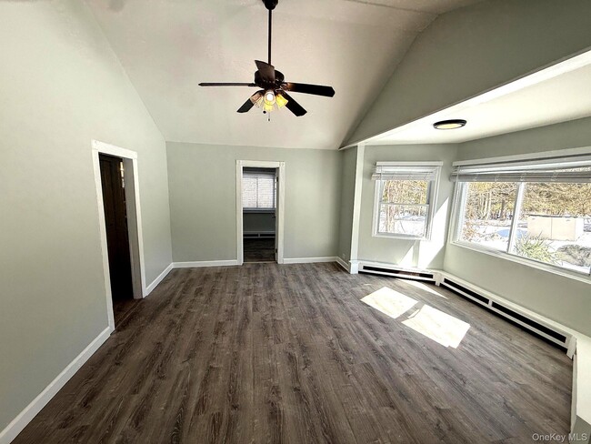 Building Photo - 26 Forest Ln