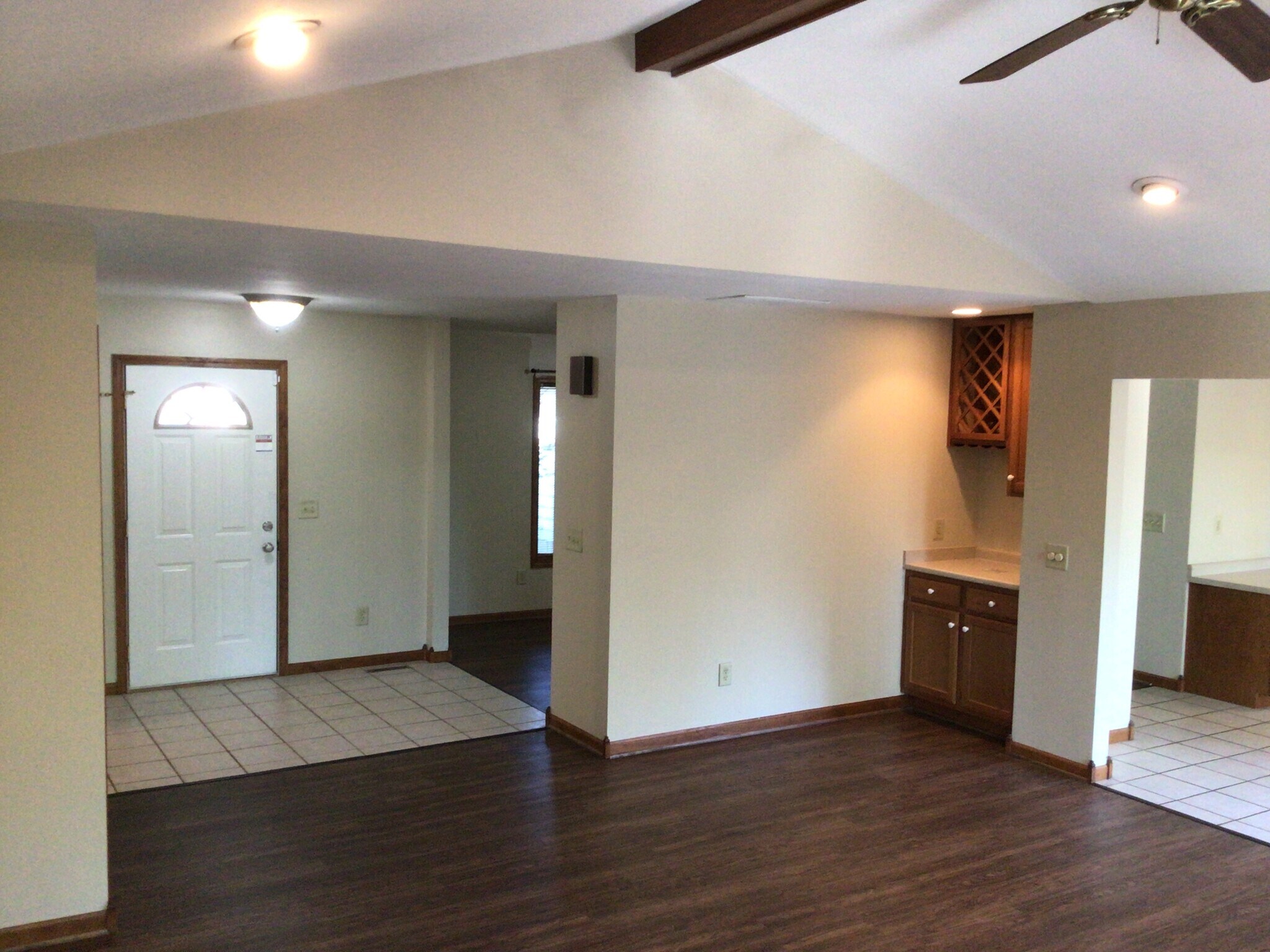 Building Photo - 722 Justin Ct