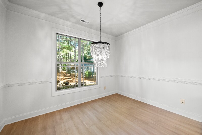 Building Photo - 73 Old Barn Way