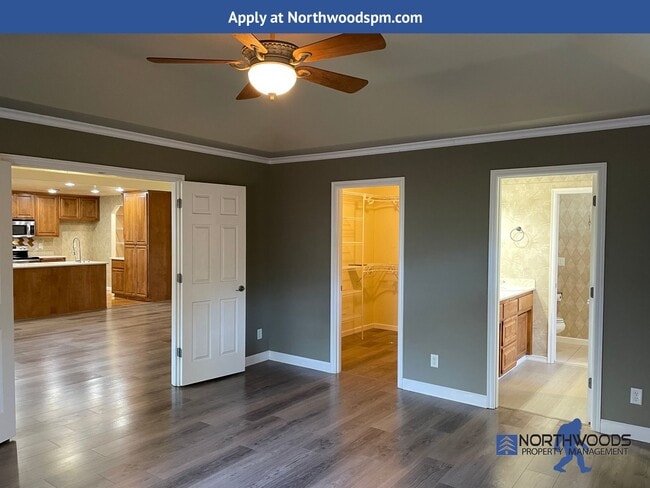 Building Photo - Lots of Room- 3 Bedroom 2 Bath Home with B...