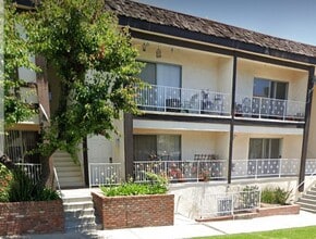 Building Photo - 1100 S Granville Ave