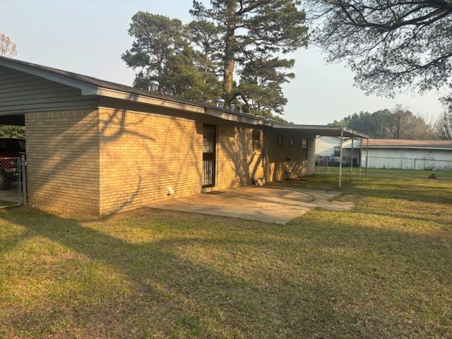 Building Photo - 600 Central Ave