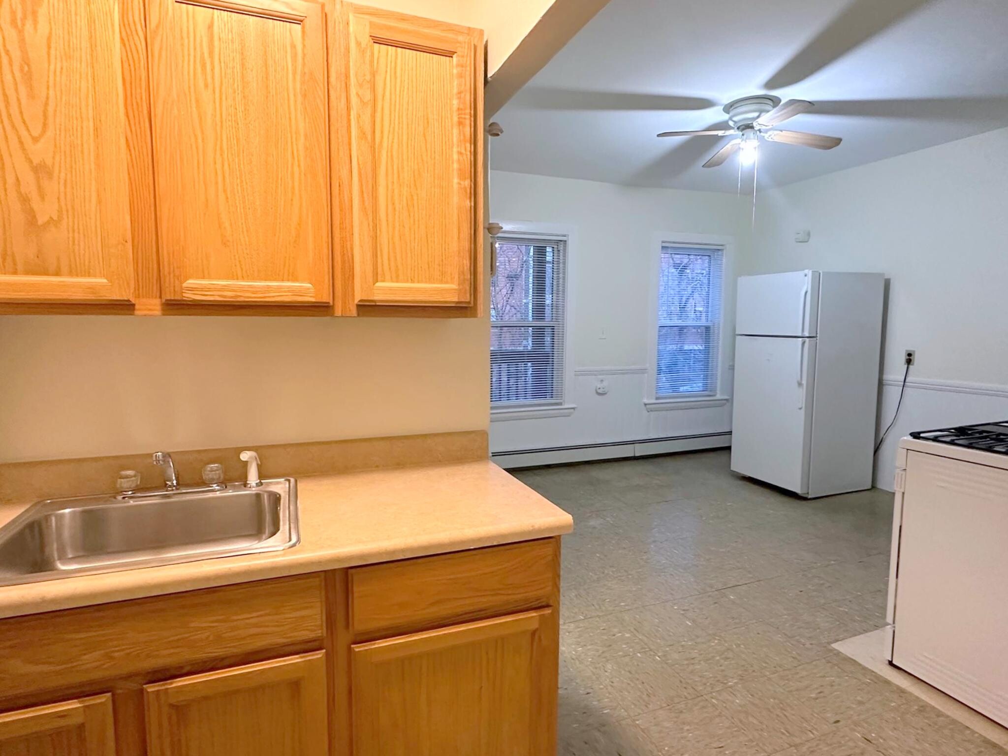 Building Photo - 36 Princeton St