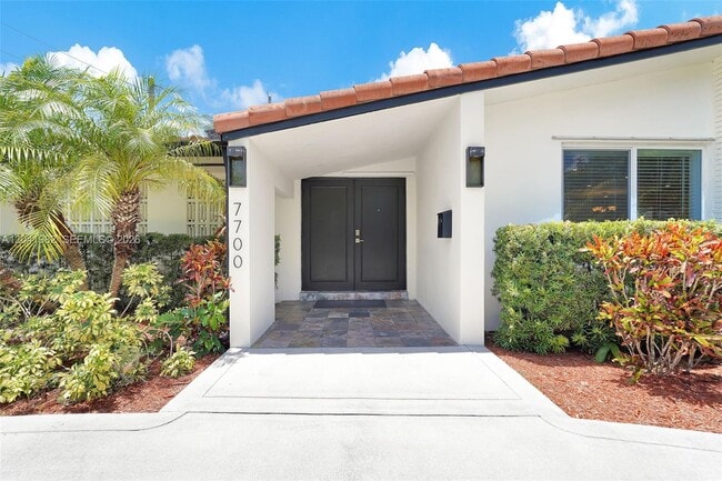 Building Photo - 7700 SW 139th Ter