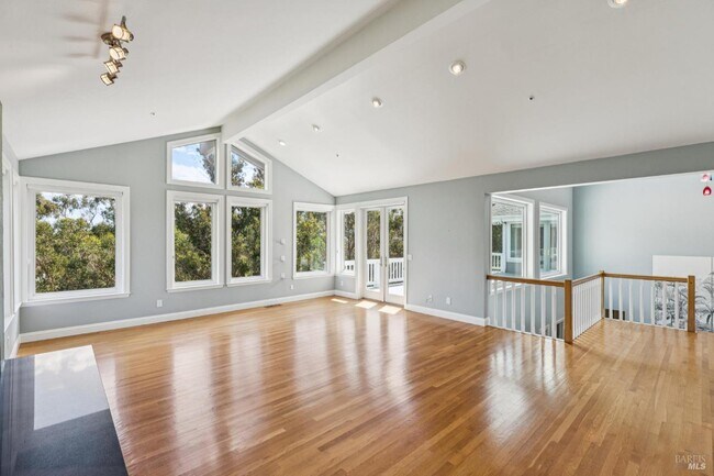 Building Photo - 32 Marin Bay Park Ct