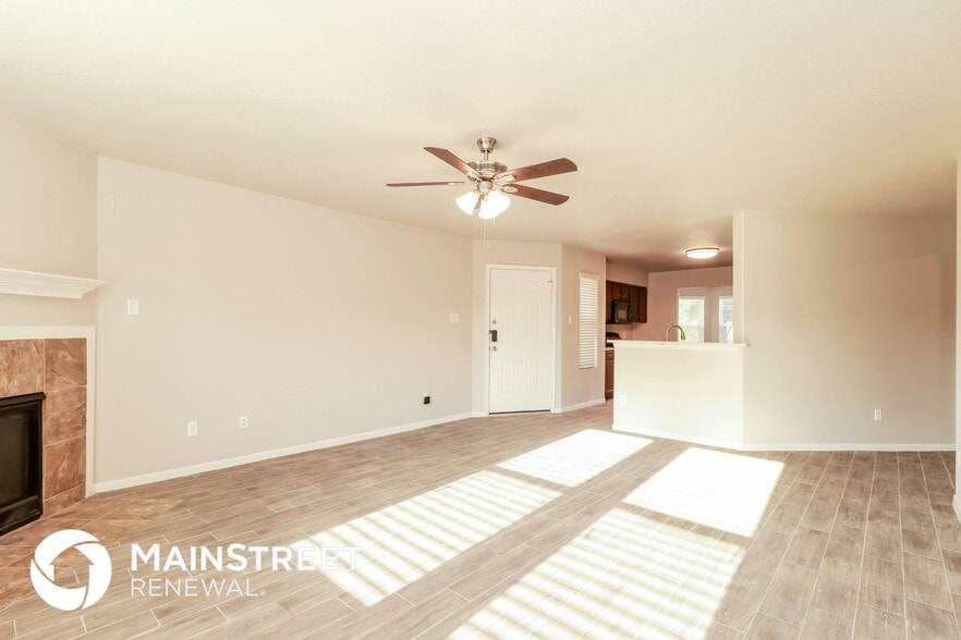 Building Photo - 16782 N Thrasher Dr