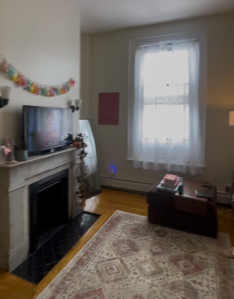 Building Photo - 35 Bay State Rd