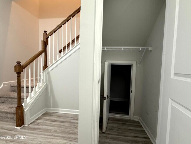 Building Photo - 1069 S Innovation Dr