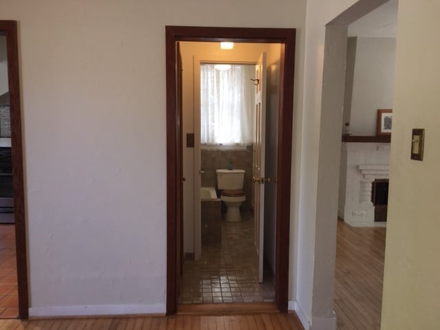 Bath w/tub, off Dining Room - 261 Anderson St
