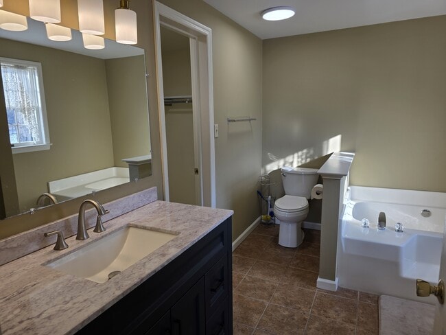 Building Photo - 411 Firehouse Rd