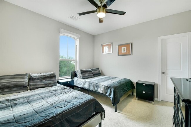 Building Photo - 28218 Enchanted Shores Ln
