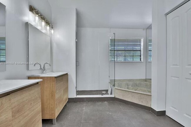 Building Photo - 3501 Magellan Cir