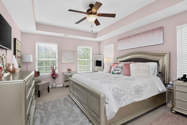 Building Photo - Beautiful Four Bedroom Home in the Berewick Subdivision!