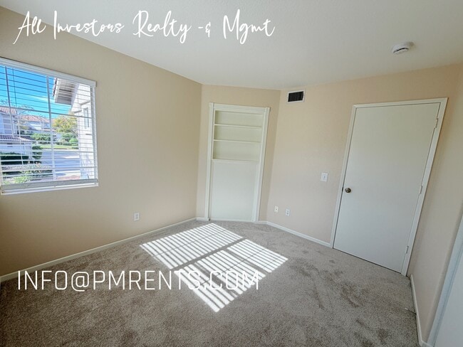 Building Photo - 4675 Los Alamos Way